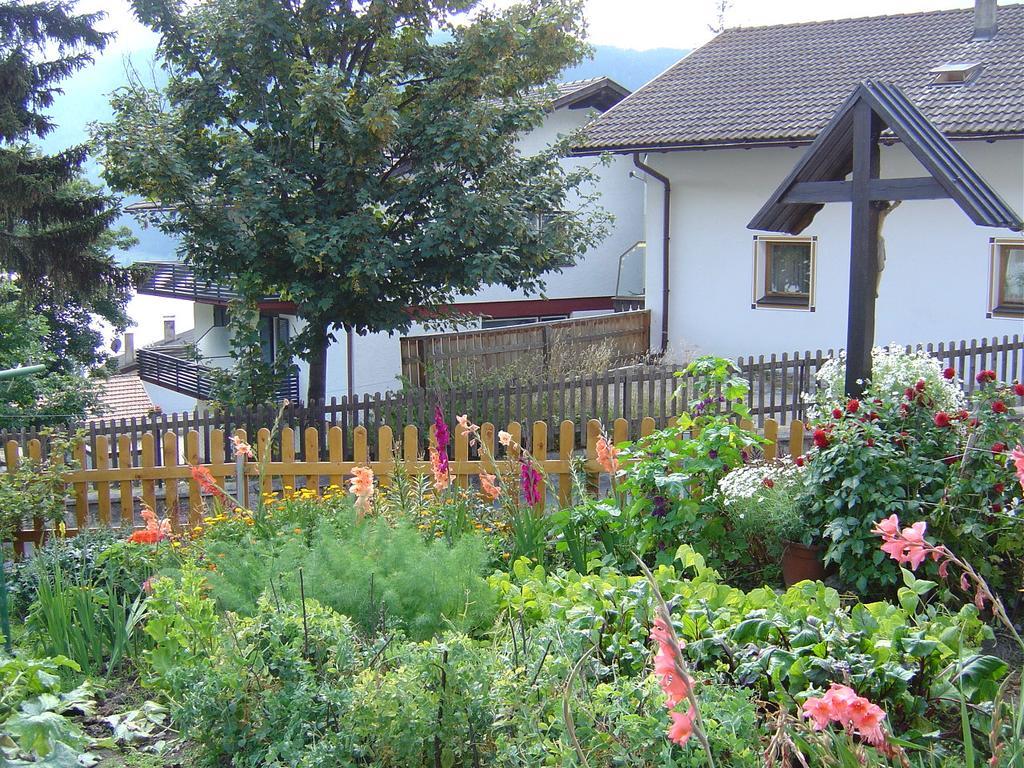 Pension Villa Claudia Augusta Resia Exterior photo
